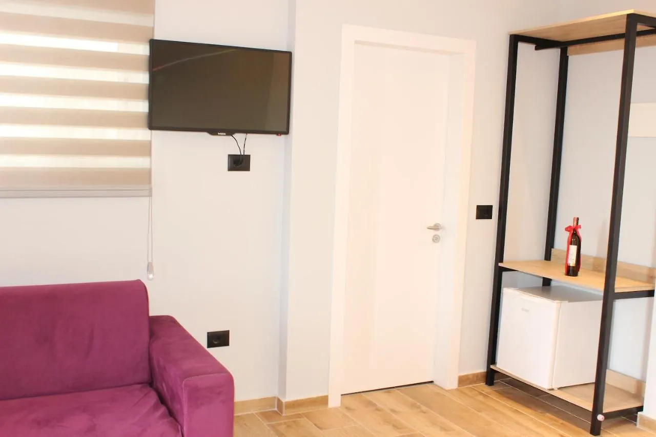 Bebi Hotel And Apartments Sarande