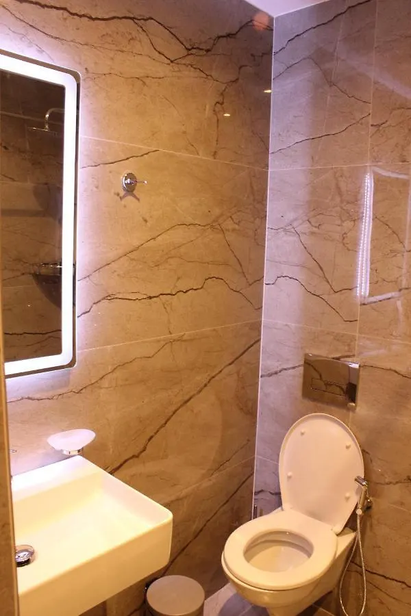 Bebi Hotel And Apartments Sarande