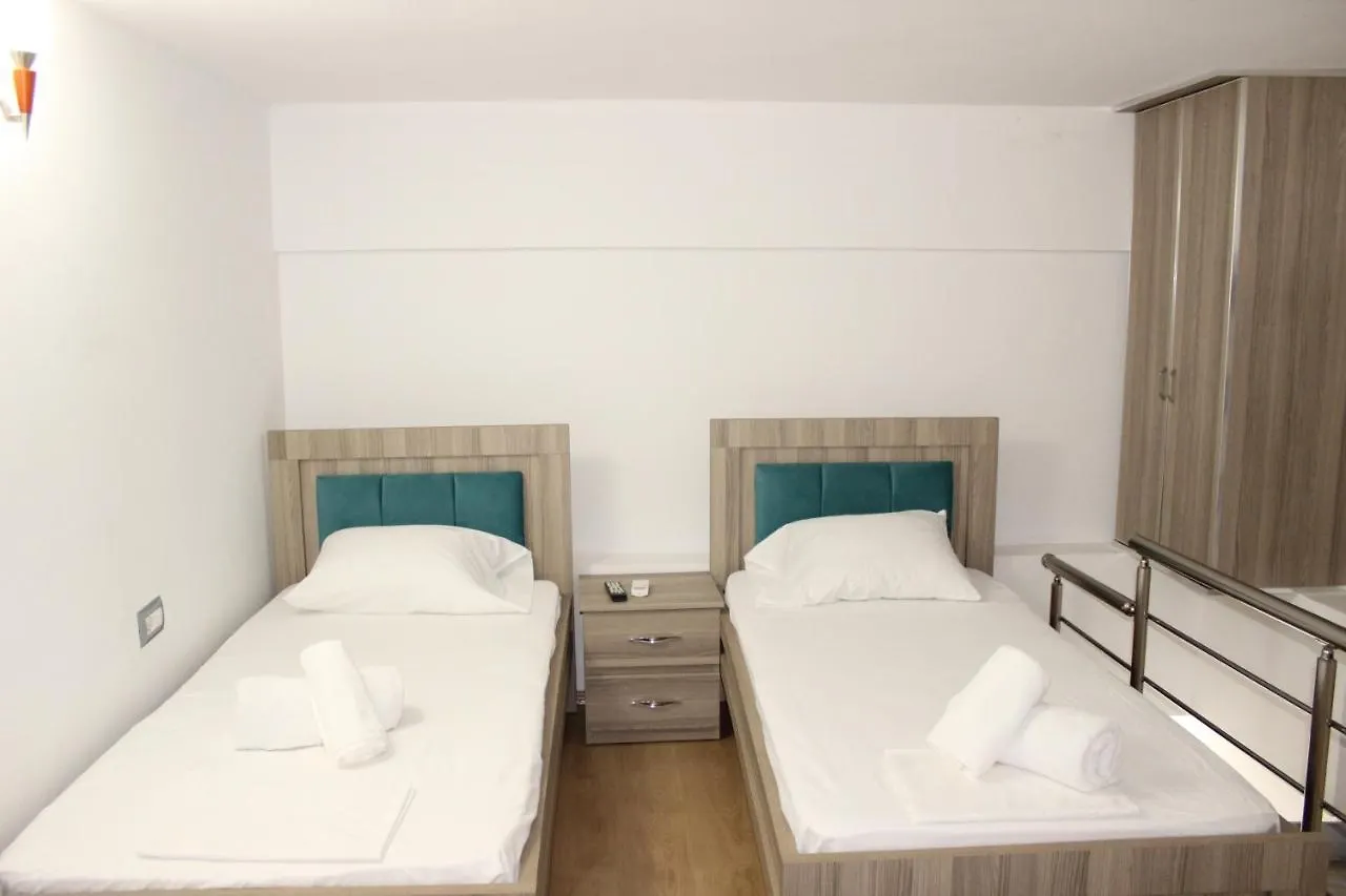 Bebi Hotel And Apartments Sarande