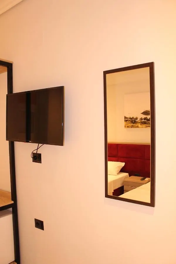 Bebi Hotel And Apartments Sarande