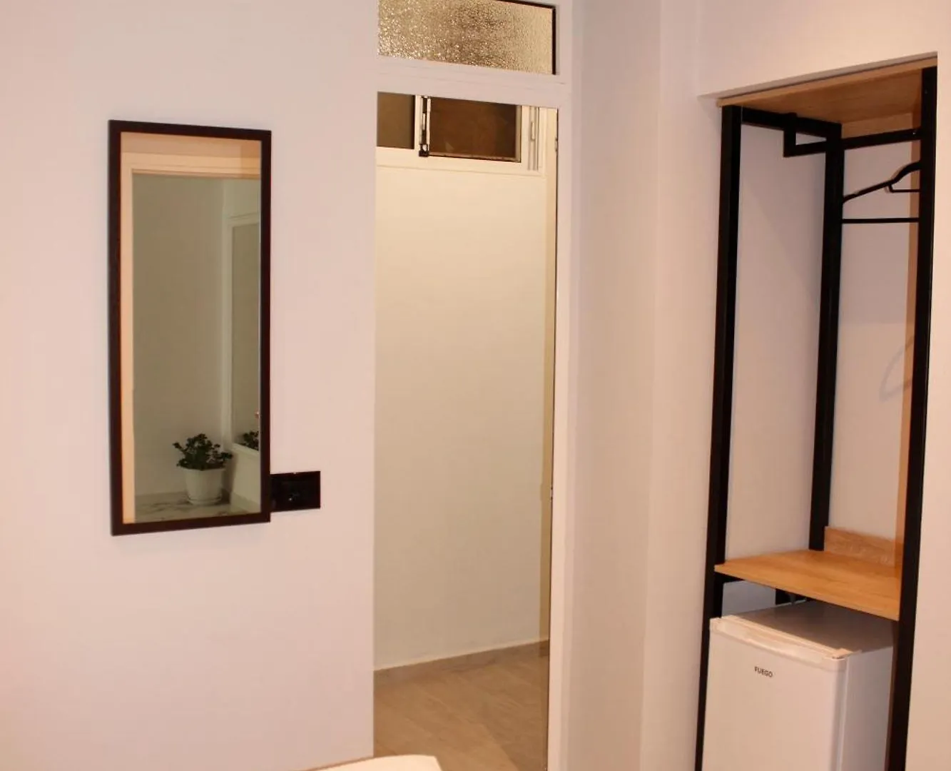 Bebi Hotel And Apartments Sarande