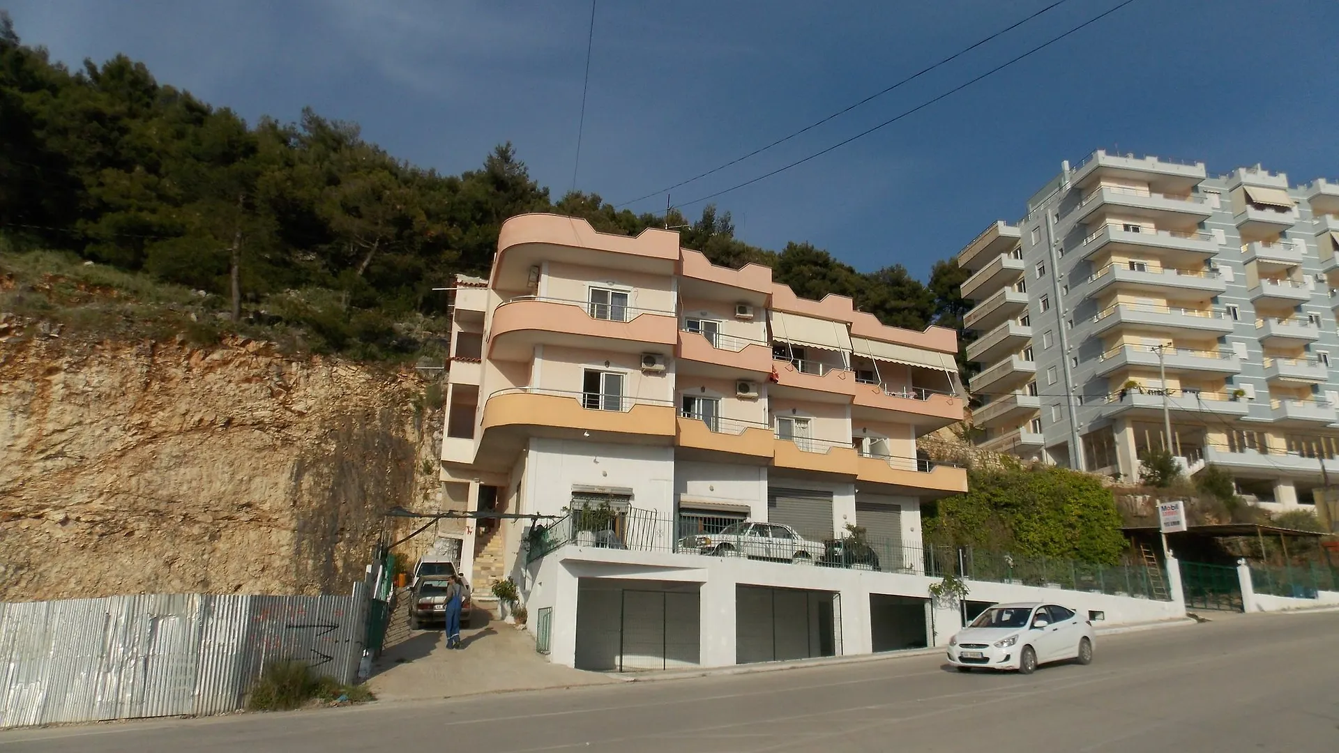 Bebi Hotel And Apartments Sarande